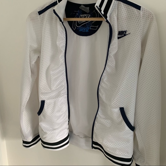 Nike bomber jacket - Picture 3 of 7